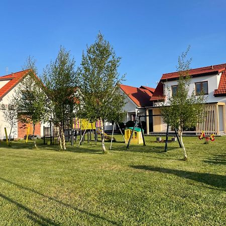 Morski Zakatek Apartamenty Ровы Экстерьер фото